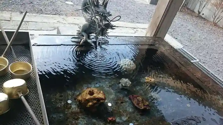 南湖神社の手水舎