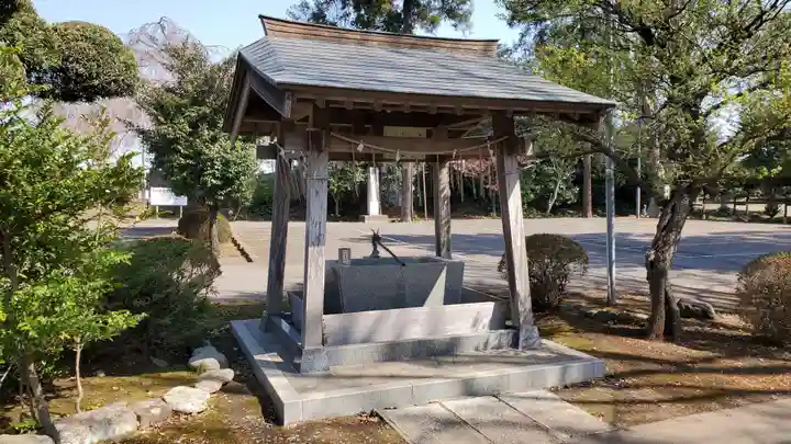 八街神社の手水舎