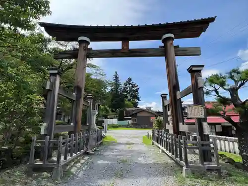 諏訪大社の鳥居