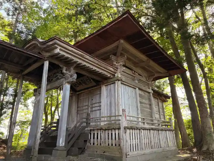 稲荷神社の{uncategorized: "未分類", other: "その他", undefined: "問題あり", building: "その他建物", grave: "お墓", sacred_gate: "鳥居", guardian: "狛犬", statue: "像", buddha: "仏像", history: "歴史", nature: "自然", garden: "庭園", animal: "動物", pagoda: "塔", temizu: "手水舎", mountain_gate: "山門・神門", sanctuary: "本殿・本堂", subordinate: "末社・摂社", art: "芸術", scenery: "景色", jizo: "地蔵", ema: "絵馬", goshuin: "御朱印", omikuji: "おみくじ", items: "授与品その他", amulet: "お守り", goshuincho: "御朱印帳", eats: "食事", festival: "お祭り", votive_dance: "神楽", shichigosan: "七五三参", wedding: "結婚式", experience: "体験その他", initially: "初詣", around: "周辺", anti_infection: "感染症対策"}