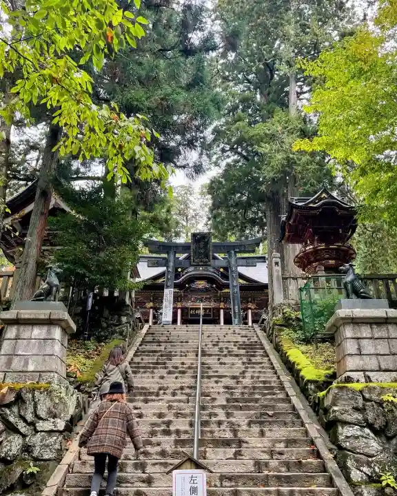 三峯神社の{uncategorized: "未分類", other: "その他", undefined: "問題あり", building: "その他建物", grave: "お墓", sacred_gate: "鳥居", guardian: "狛犬", statue: "像", buddha: "仏像", history: "歴史", nature: "自然", garden: "庭園", animal: "動物", pagoda: "塔", temizu: "手水舎", mountain_gate: "山門・神門", sanctuary: "本殿・本堂", subordinate: "末社・摂社", art: "芸術", scenery: "景色", jizo: "地蔵", ema: "絵馬", goshuin: "御朱印", omikuji: "おみくじ", items: "授与品その他", amulet: "お守り", goshuincho: "御朱印帳", eats: "食事", festival: "お祭り", votive_dance: "神楽", shichigosan: "七五三参", wedding: "結婚式", experience: "体験その他", initially: "初詣", around: "周辺", anti_infection: "感染症対策"}