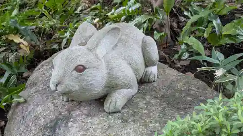 岡崎神社の狛犬
