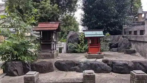 間黒神社（幸心）の末社・摂社