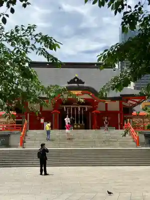 花園神社の本殿・本堂