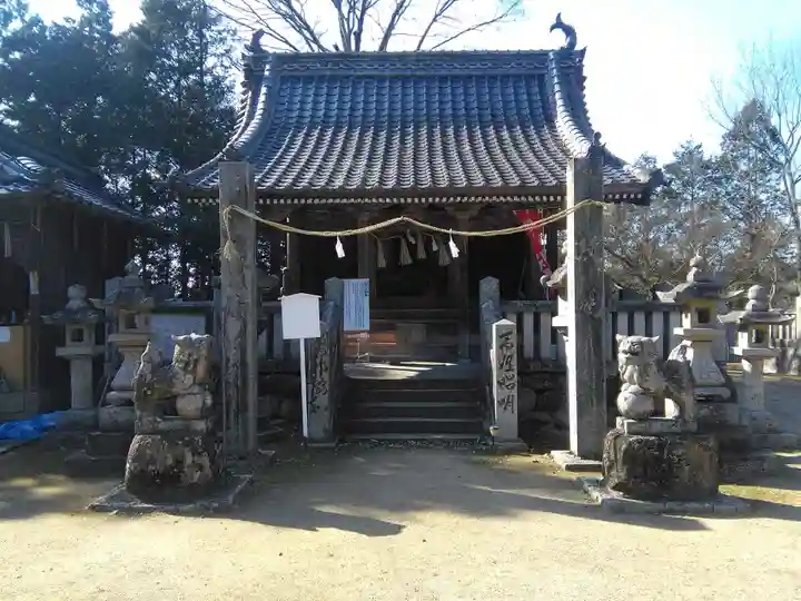 縣主神社の末社・摂社