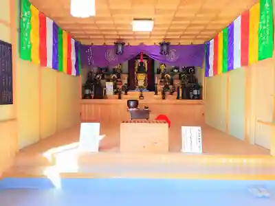 薬師如来堂の本殿・本堂