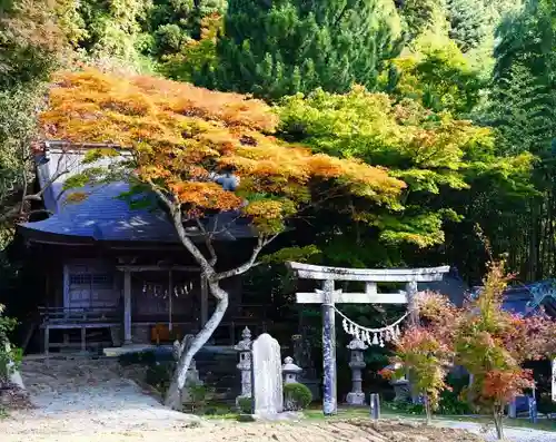 零羊崎神社の末社