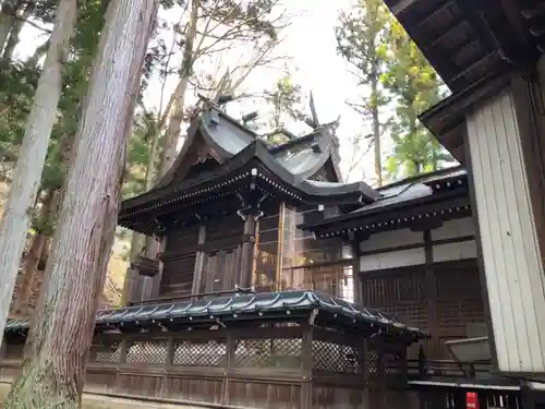 荏名神社の本殿