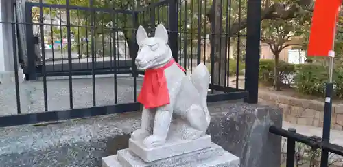 鶴ヶ峰稲荷神社の狛犬