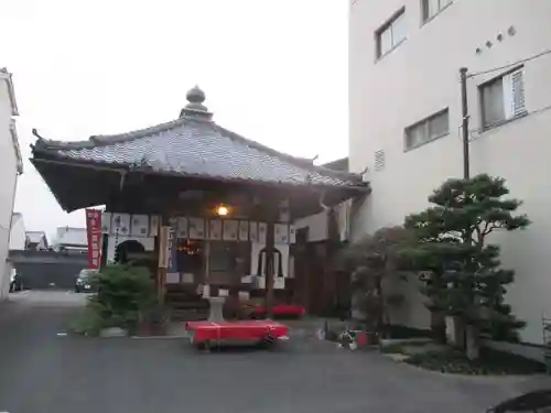 薬師院の本殿・本堂