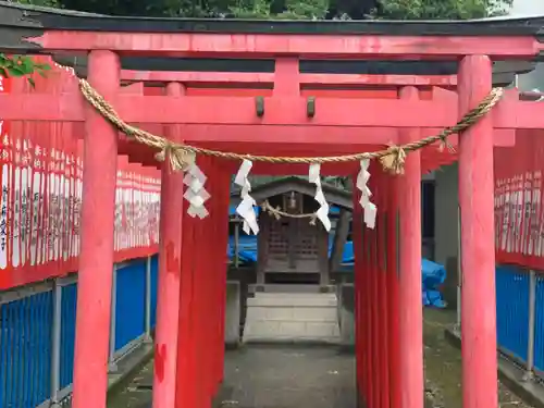 出来野厳島神社の鳥居