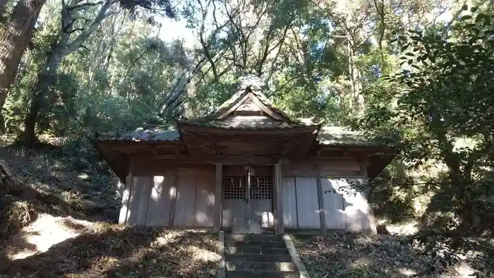 八幡神社の本殿