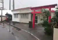 稲荷神社(中里)の鳥居