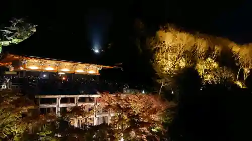 清水寺の{uncategorized: "未分類", other: "その他", undefined: "問題あり", building: "その他建物", grave: "お墓", sacred_gate: "鳥居", guardian: "狛犬", statue: "像", buddha: "仏像", history: "歴史", nature: "自然", garden: "庭園", animal: "動物", pagoda: "塔", temizu: "手水舎", mountain_gate: "山門・神門", sanctuary: "本殿・本堂", subordinate: "末社・摂社", art: "芸術", scenery: "景色", jizo: "地蔵", ema: "絵馬", goshuin: "御朱印", omikuji: "おみくじ", items: "授与品その他", amulet: "お守り", goshuincho: "御朱印帳", eats: "食事", festival: "お祭り", votive_dance: "神楽", shichigosan: "七五三参", wedding: "結婚式", experience: "体験その他", initially: "初詣", around: "周辺", anti_infection: "感染症対策"}