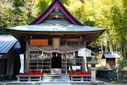 雲八幡宮の本殿・本堂