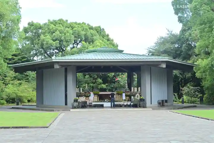 千鳥ヶ淵戦没者墓苑(東京都)