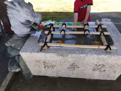 白山神社の手水舎