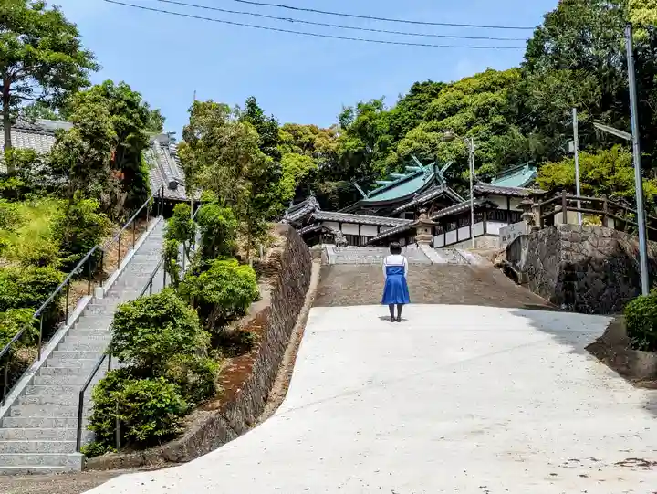 射穂神社の山門・神門