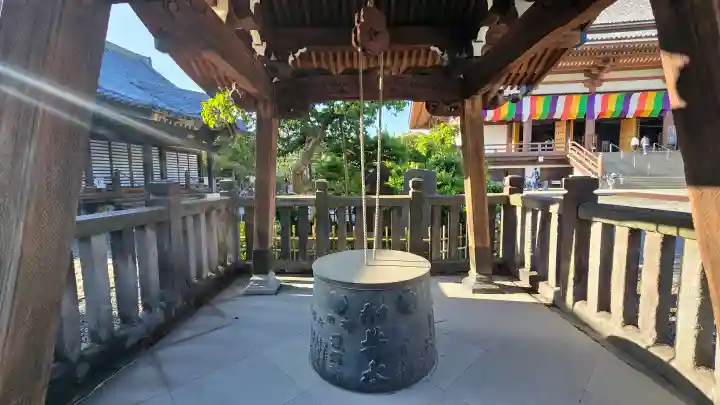西新井大師総持寺の{uncategorized: "未分類", other: "その他", undefined: "問題あり", building: "その他建物", grave: "お墓", sacred_gate: "鳥居", guardian: "狛犬", statue: "像", buddha: "仏像", history: "歴史", nature: "自然", garden: "庭園", animal: "動物", pagoda: "塔", temizu: "手水舎", mountain_gate: "山門・神門", sanctuary: "本殿・本堂", subordinate: "末社・摂社", art: "芸術", scenery: "景色", jizo: "地蔵", ema: "絵馬", goshuin: "御朱印", omikuji: "おみくじ", items: "授与品その他", amulet: "お守り", goshuincho: "御朱印帳", eats: "食事", festival: "お祭り", votive_dance: "神楽", shichigosan: "七五三参", wedding: "結婚式", experience: "体験その他", initially: "初詣", around: "周辺", anti_infection: "感染症対策"}