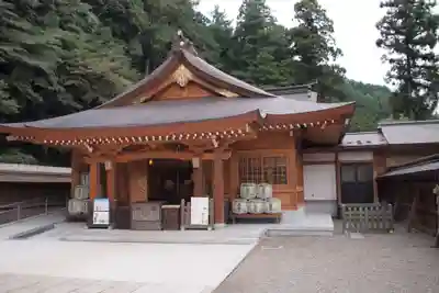 高麗神社の本殿・本堂