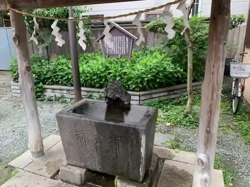 薬師神社の手水