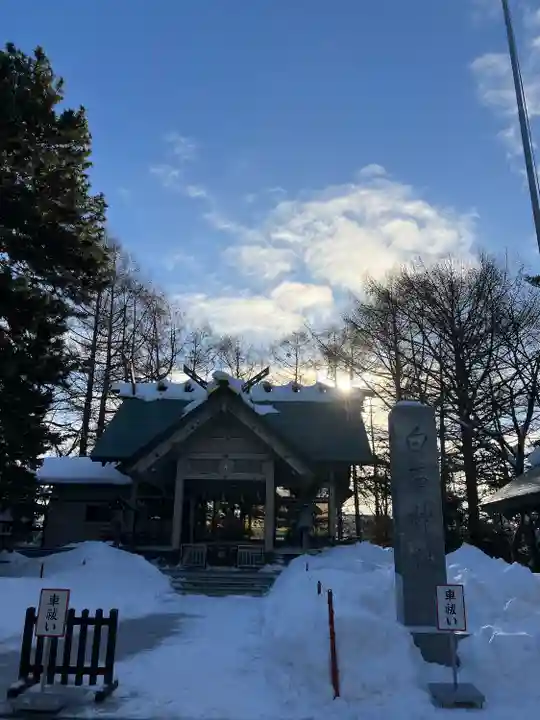 白石神社の本殿・本堂