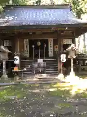 黒田原神社の本殿