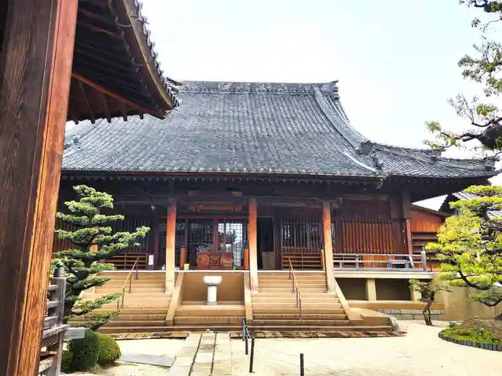 妙勝寺の本殿・本堂