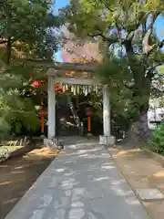 穴八幡宮の鳥居