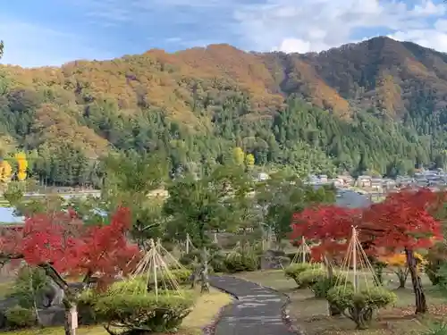 味真野神社の景色