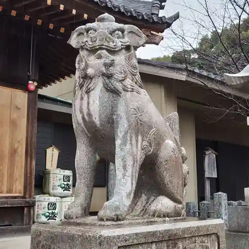 白山社（成岩白山神社）の狛犬