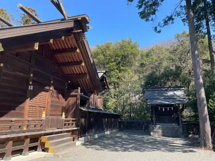 大間々神明宮の{uncategorized: "未分類", other: "その他", undefined: "問題あり", building: "その他建物", grave: "お墓", sacred_gate: "鳥居", guardian: "狛犬", statue: "像", buddha: "仏像", history: "歴史", nature: "自然", garden: "庭園", animal: "動物", pagoda: "塔", temizu: "手水舎", mountain_gate: "山門・神門", sanctuary: "本殿・本堂", subordinate: "末社・摂社", art: "芸術", scenery: "景色", jizo: "地蔵", ema: "絵馬", goshuin: "御朱印", omikuji: "おみくじ", items: "授与品その他", amulet: "お守り", goshuincho: "御朱印帳", eats: "食事", festival: "お祭り", votive_dance: "神楽", shichigosan: "七五三参", wedding: "結婚式", experience: "体験その他", initially: "初詣", around: "周辺", anti_infection: "感染症対策"}