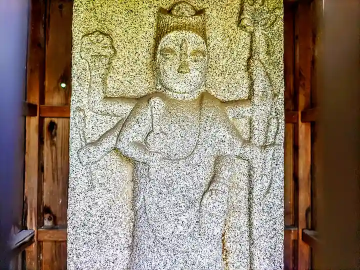 観音教会(国府観音)の仏像