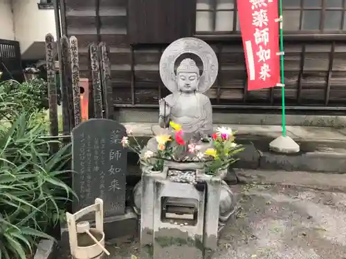 魚籃寺の仏像