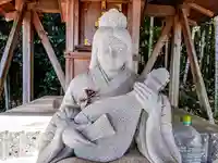 都久夫須麻弁財天の仏像