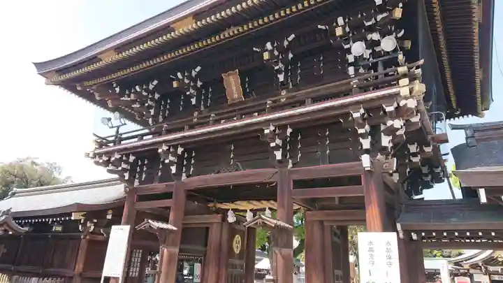 真清田神社の山門・神門