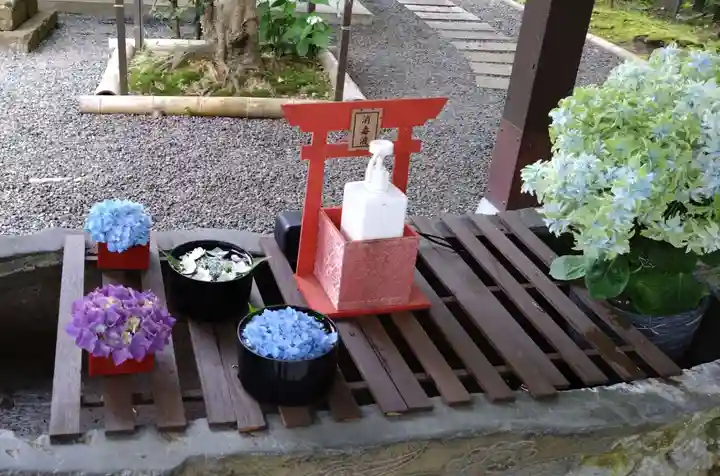 福母八幡宮の手水舎