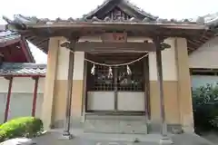 神清院の本殿