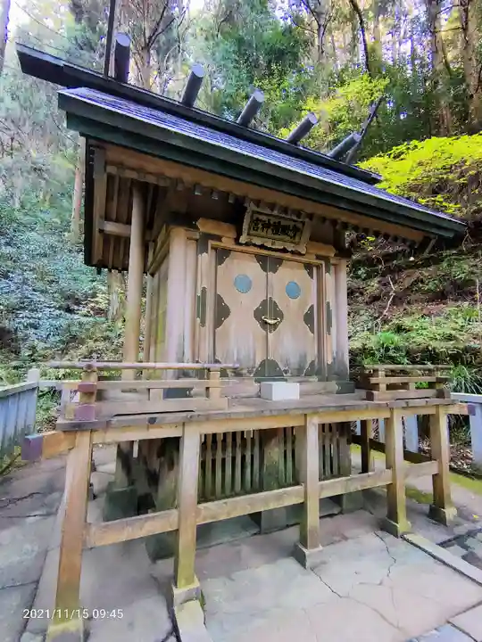 御岩神社の末社・摂社
