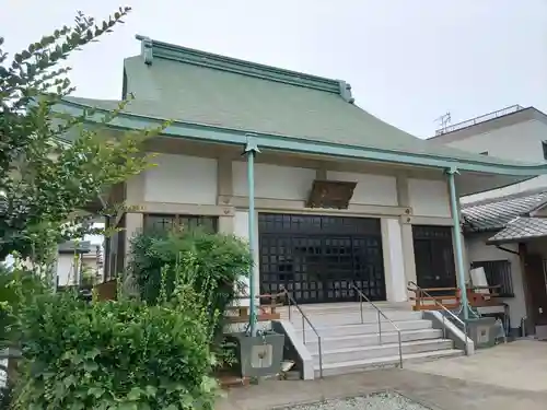 ごまん堂常住院の本殿・本堂