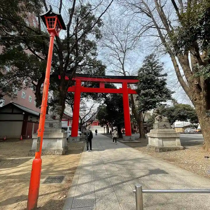 花園神社の鳥居