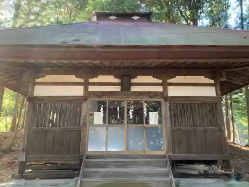 三宮飯縄神社の本殿・本堂