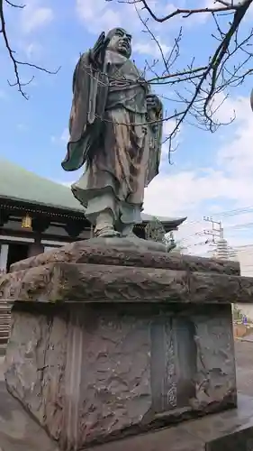 長勝寺の像