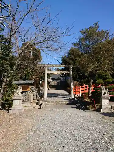 赤尾渋垂郡辺神社の鳥居