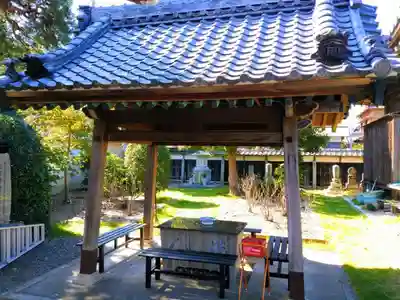 北室院の手水舎