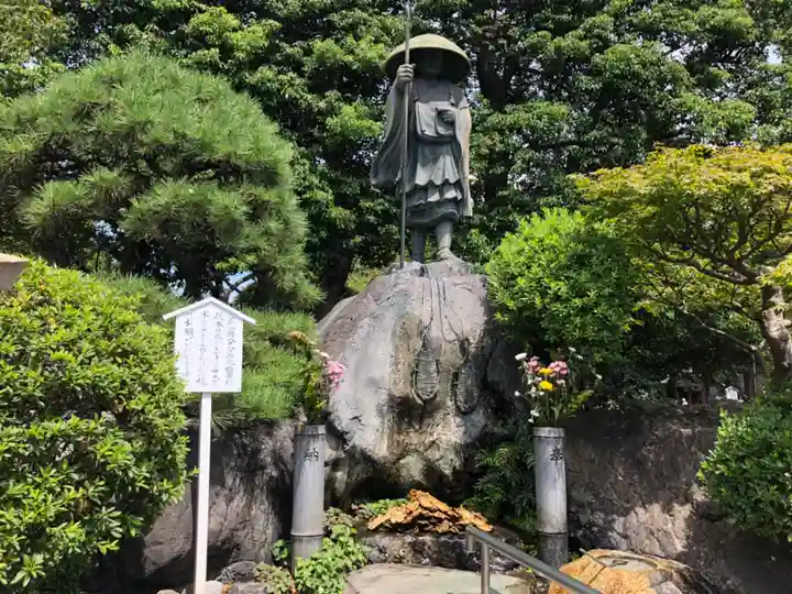 川崎大師(平間寺)の像