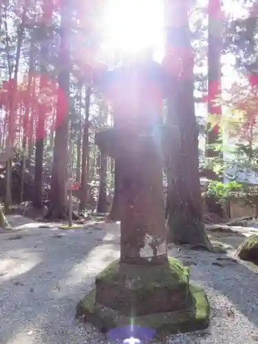 室生龍穴神社の建物その他