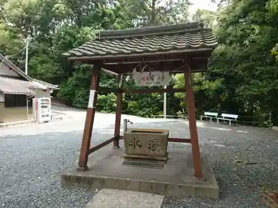 籰繰神社の手水舎
