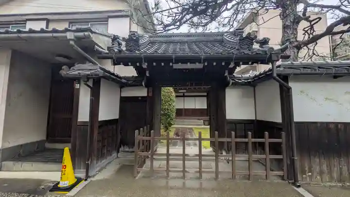 養法寺(滋賀県)