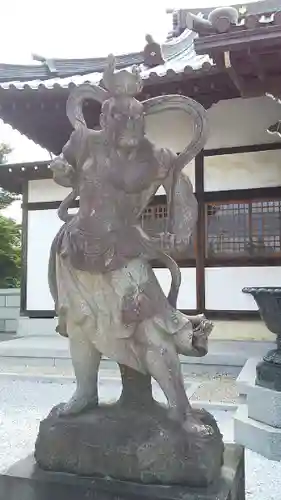 全龍寺の像